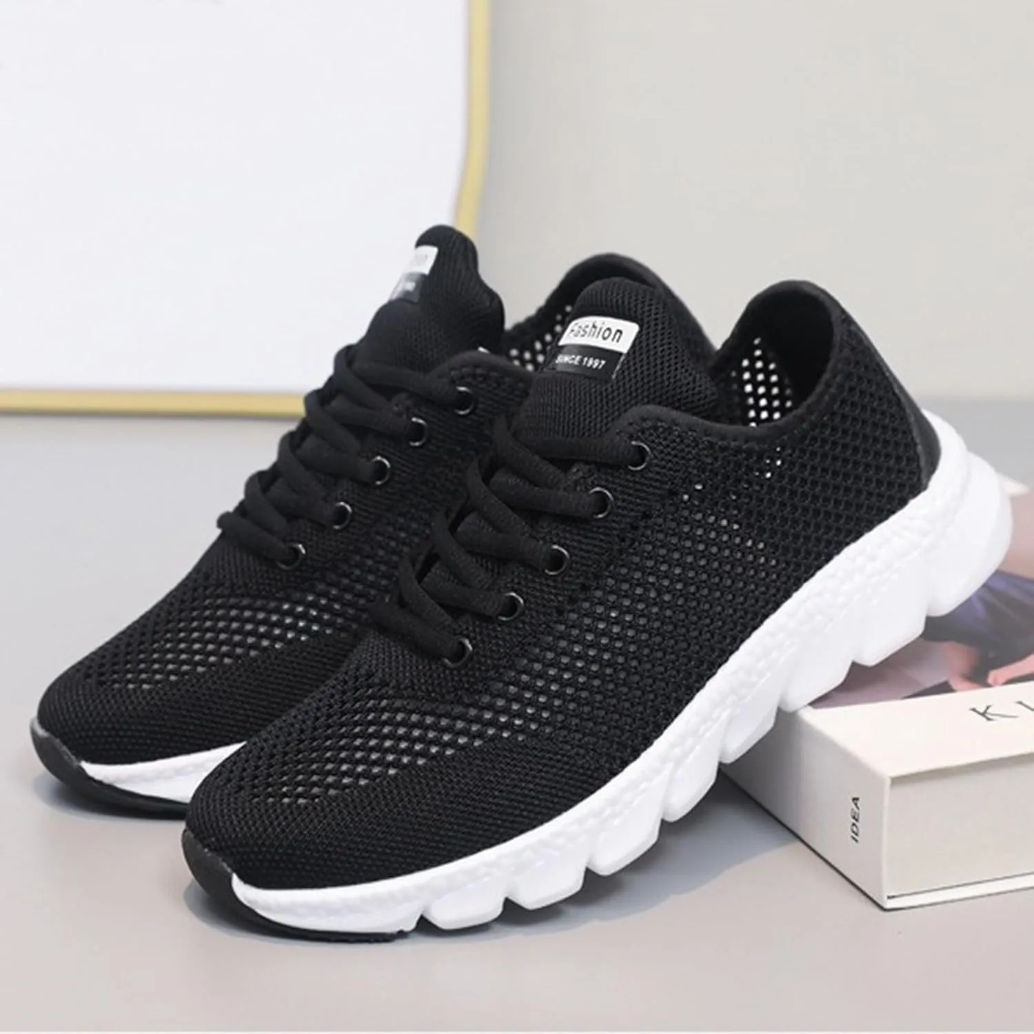 Lightweight Walking Tennis Shoes for Women Non Slip Cushion Fashion Running Tennis Shoes Versatile Dress Shoe