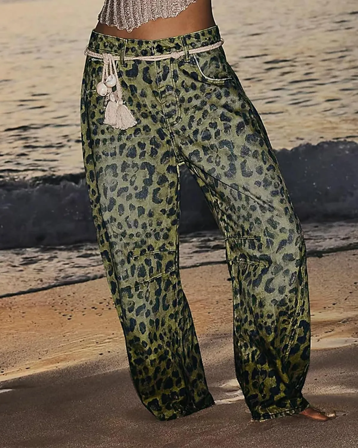 SAFRISIOR Leopard Jeans for Women Baggy Barrel Pants Mid Rise Cheetah Print Ankle Wide Leg Y2k Denim Trousers with Pockets