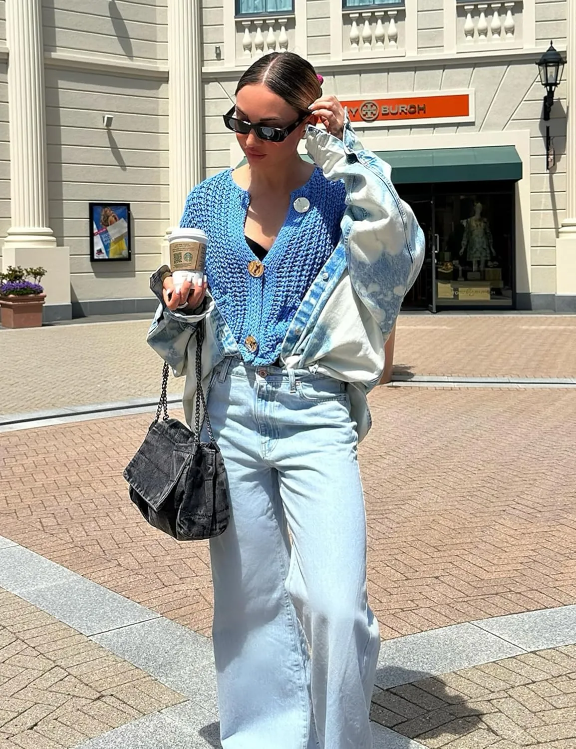 Sweater Vest for Women 2025 Casual Cropped Open Front Sleeveless Chunky Knit Top Button Down Cardigan with Pockets