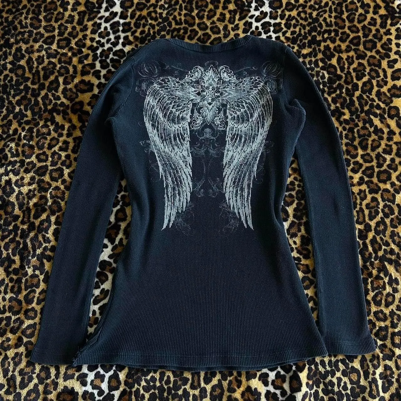 Women Y2k Long Sleeve Grunge Shirts Vintage Gothic Graphic Tees Top Teen Girls Aesthetic T Shirt Emo Clothes