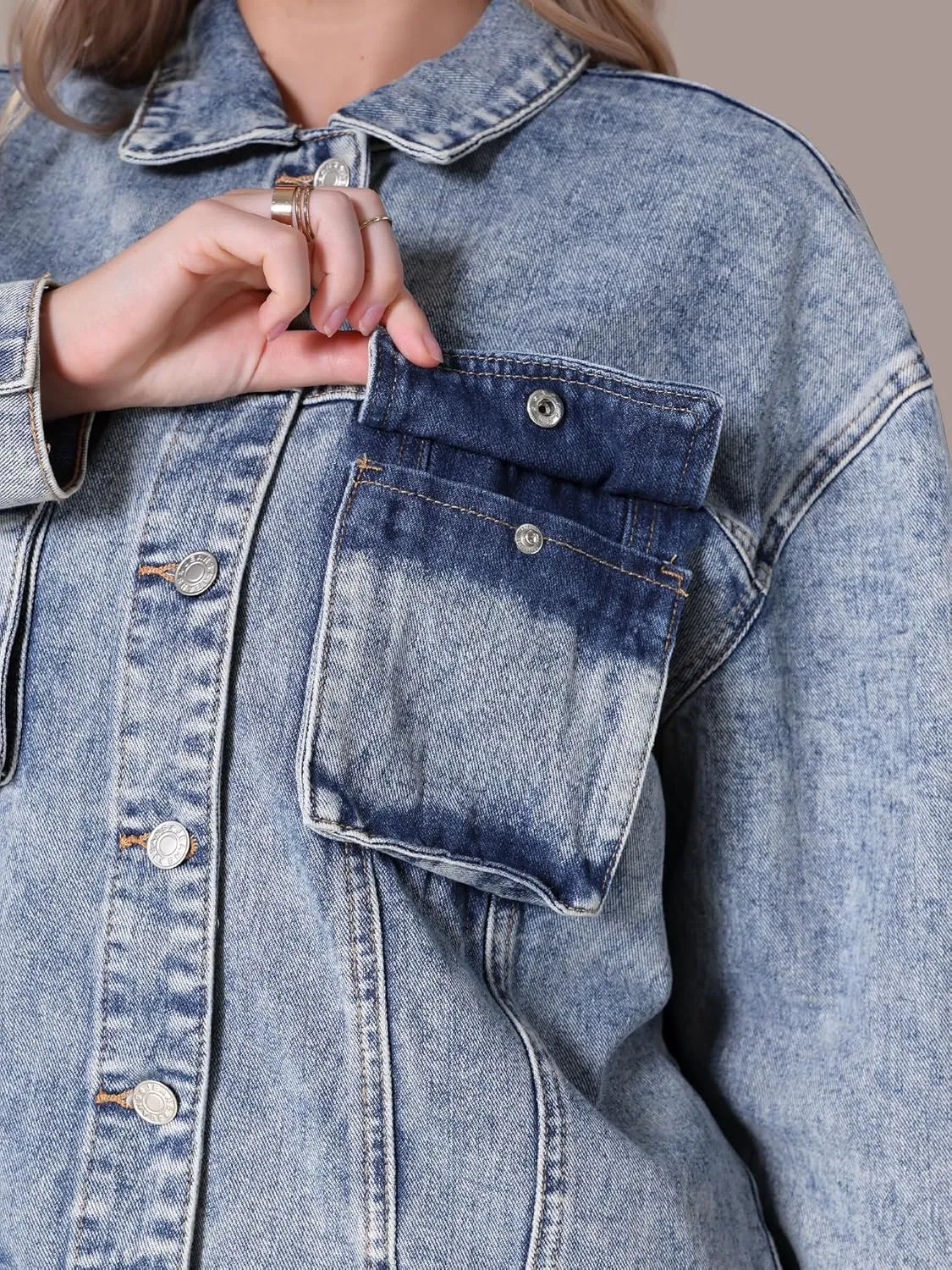 Women's Denim Jacket Button Down Cargo Pockets Casual Denim Shacket Western Outfits 2025 Jean Jackets