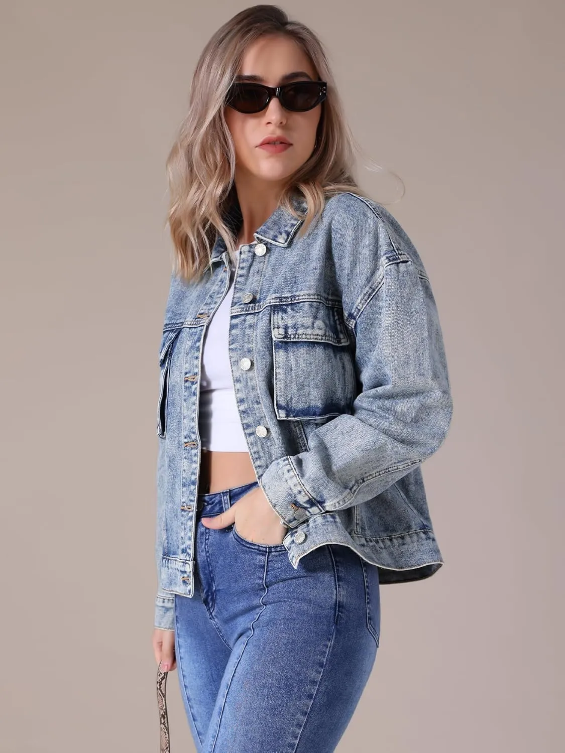 Women's Denim Jacket Button Down Cargo Pockets Casual Denim Shacket Western Outfits 2025 Jean Jackets