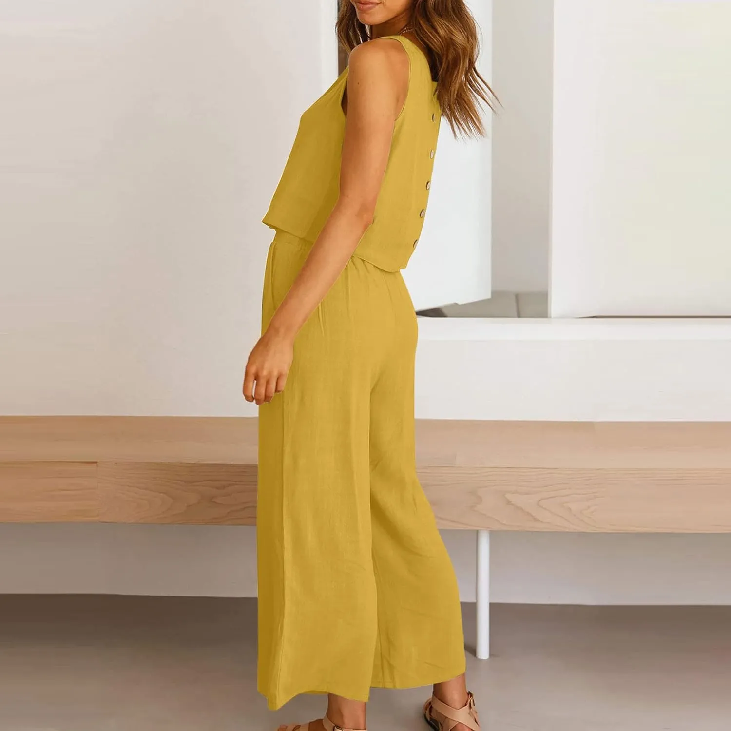 Women's Linen Sets 2 Piece Outfits Summer Sleeveless Tank Tops Wide Leg Capri Pants Linen Lounge Beach Travel Sets